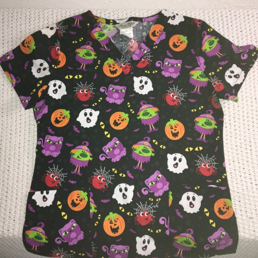 COMFY COTTON NURSE SCRUB SIZE SMALL HALLOWEEN